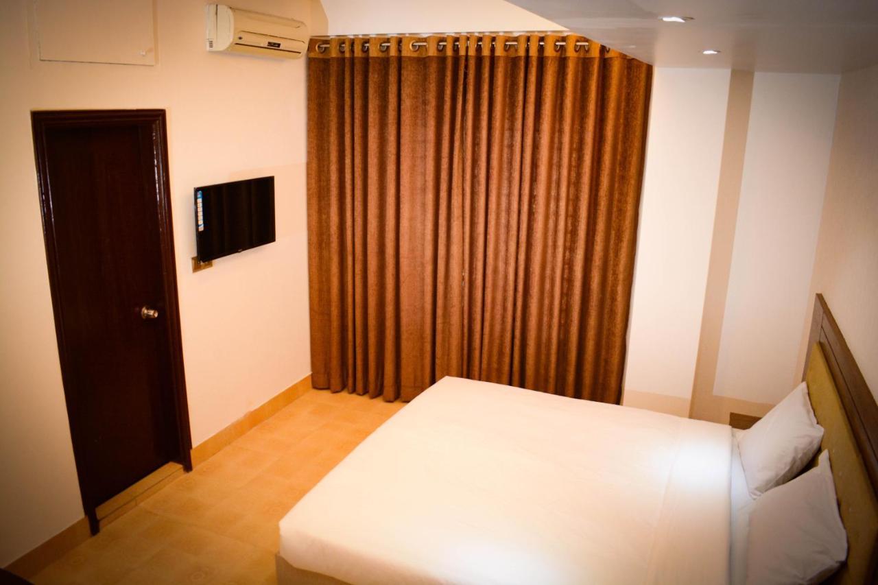 The Alina Hotel & Suites Читагонг Екстериор снимка